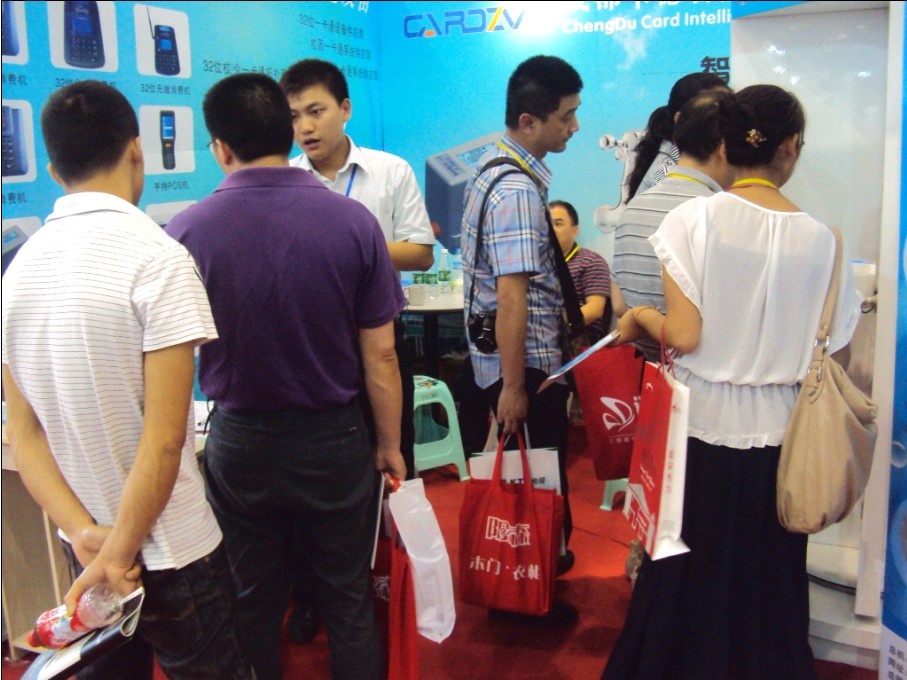 客戶參觀產品 客戶參觀產品