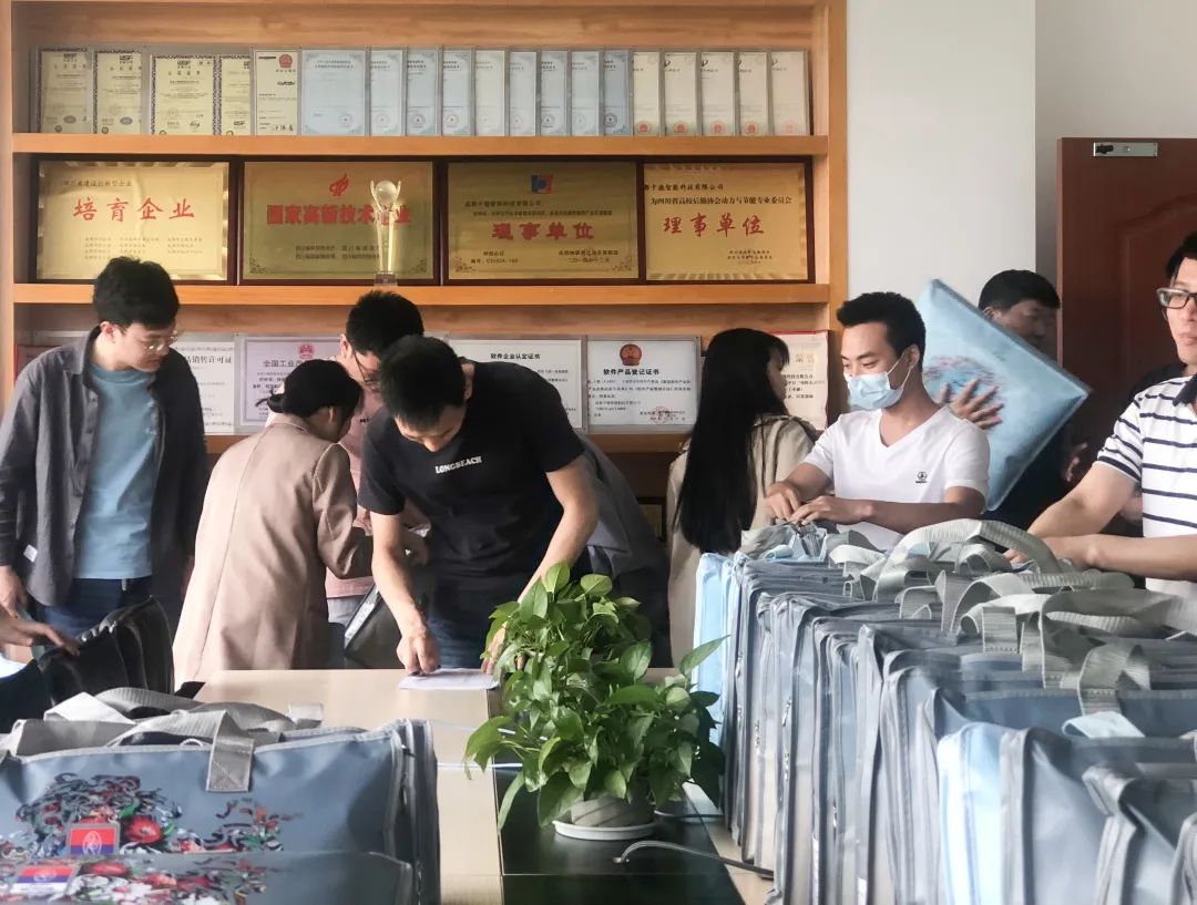 033a43b3a6de42fbb84d0254c0f9d5ab 033a43b3a6de42fbb84d0254c0f9d5ab